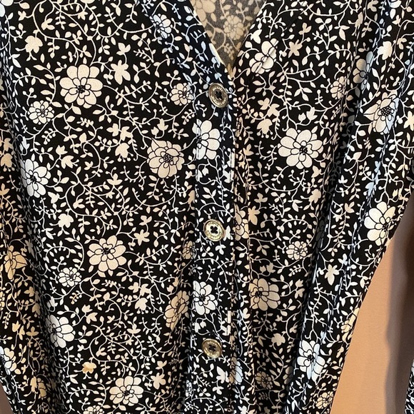 Micheal kors black and white floral maxi dress with gold buttons - Picture 3 of 5